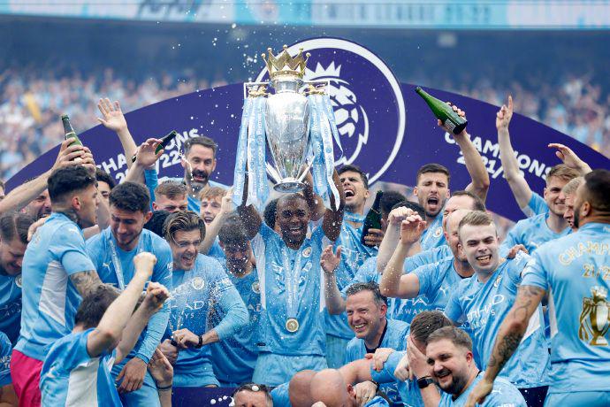 科贝电台：阿拉巴肌肉过载缺席训练，楚阿梅尼有望进入大名单（科贝电台：阿拉巴因肌肉过载未参加训练，楚阿梅尼有望入选大名单）