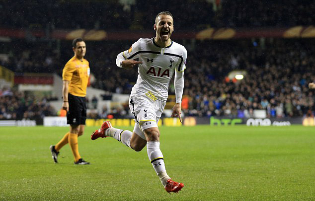 拜仁中场统治比赛