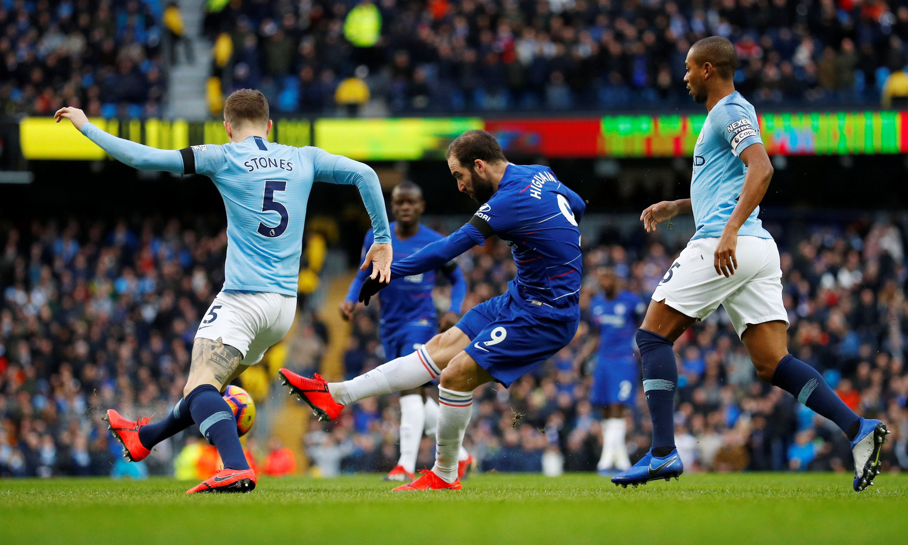 1-0大冷门,22岁法国新星一剑封喉,法甲第15掀翻法甲第5,迎2连胜