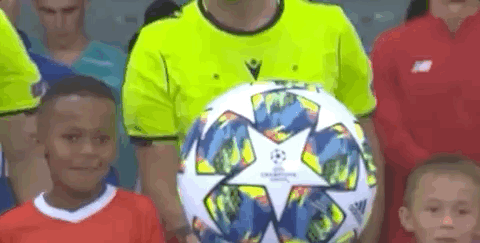 勇士队防守顶尖，波斯特超越格林，科尔应给予更多首发机会。