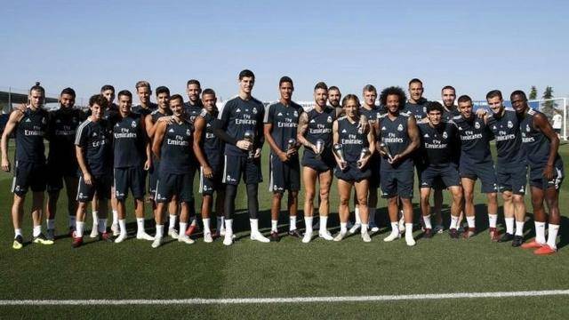 中超俱乐部财政状况恢复中（中超俱乐部财务逐步复苏）