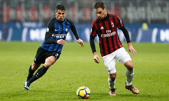 拉姆：基米希已证明能胜任中场和右后卫，8号位是他理想位置（拉姆：基米希能胜任中场与右后卫，最佳位置是8号位）