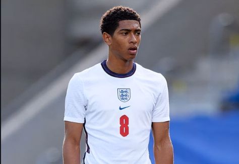 三分像打开外挂一样