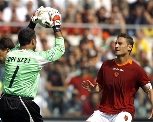 中国足协持证教练突破11.4万（中国足协持证教练人数超11.4万）