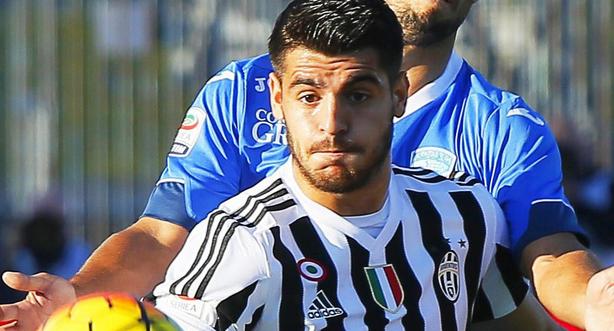 半场：海港0-0柔佛新山，陈威屡献神扑，格劳德尔逃红牌