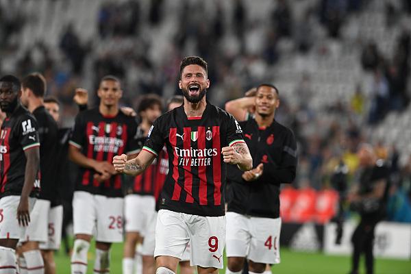 蒙古王那顺格日勒重拳击倒对手，散打王对决显威