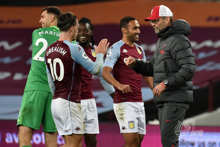 官方：前柏林联合主帅菲舍尔执教美因茨，双方签约至2028年