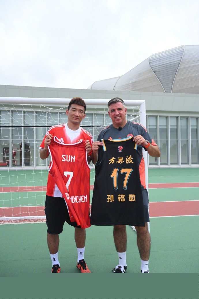 意甲：维罗纳VS亚特兰大，意甲神剧！谁能阻止亚特兰大进球狂潮？黄色火焰闯关