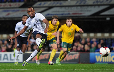 官方：水户蜀葵正式签下仙台七夕27岁边后卫真濑拓海（官宣：水户蜀葵从仙台七夕签下27岁边后卫真濑拓海）